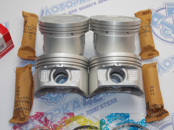 Поршни + кольца 4шт ремонт +0,50 Renault K4M