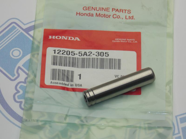 Направляющая клапана вЫпуск Honda 17-