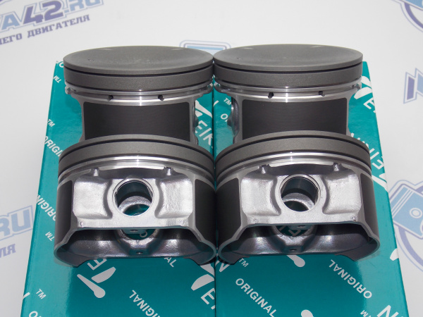 Поршни + кольца 4шт ремонт +0,50 NISSAN QR25DE