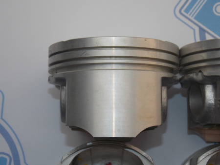 Поршни + кольца к-кт 4шт стандарт MAZDA ZL-VE