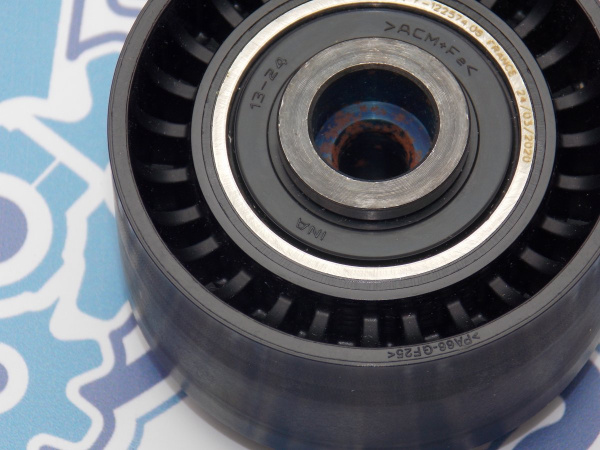 Ролик обводной ремня ГРМ SNR PEUGEOT-CITROEN