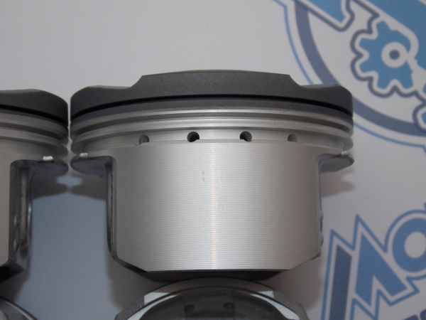 Поршни + кольца к-кт 4шт ремонт +0,50 LIFAN X60, Solano / Geely Emgrand EC7