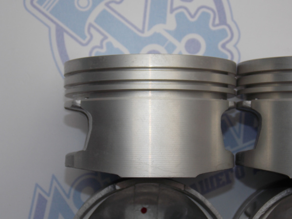 Поршни + кольца к-кт 4шт ремонт +0,50 GM A16DMS