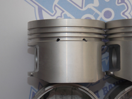 Поршни + кольца 4шт ремонт +0,50 NISSAN GA13DE