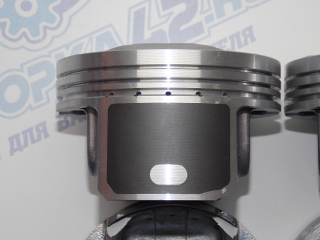 Поршни и кольца к-кт 4шт ремонт +0,50 HONDA K24Z3