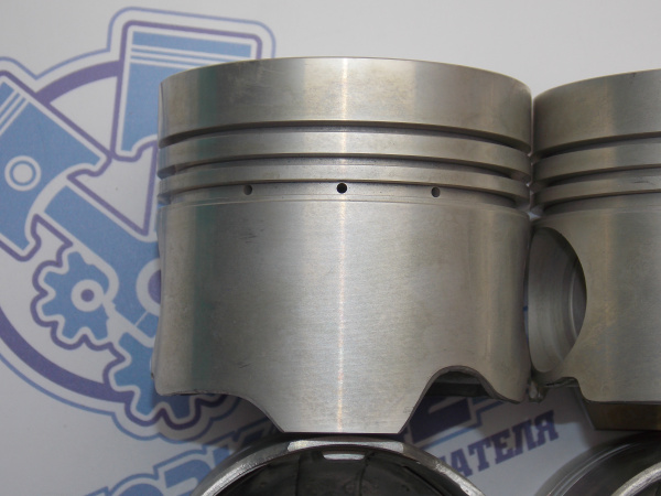 Поршни + кольца к-кт 4шт стандарт TOYOTA 2C-T