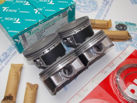 Поршни + кольца 4шт ремонт +0,50 SUBARU EJ255, EJ257